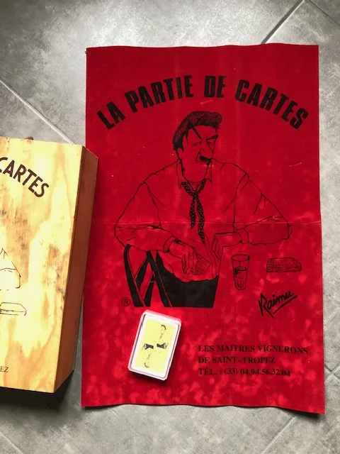 jeu de cartes , tapis et boite