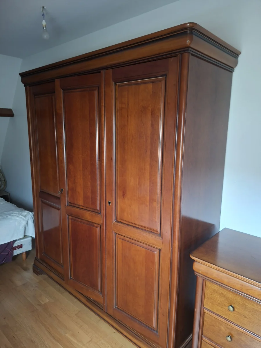 Armoire