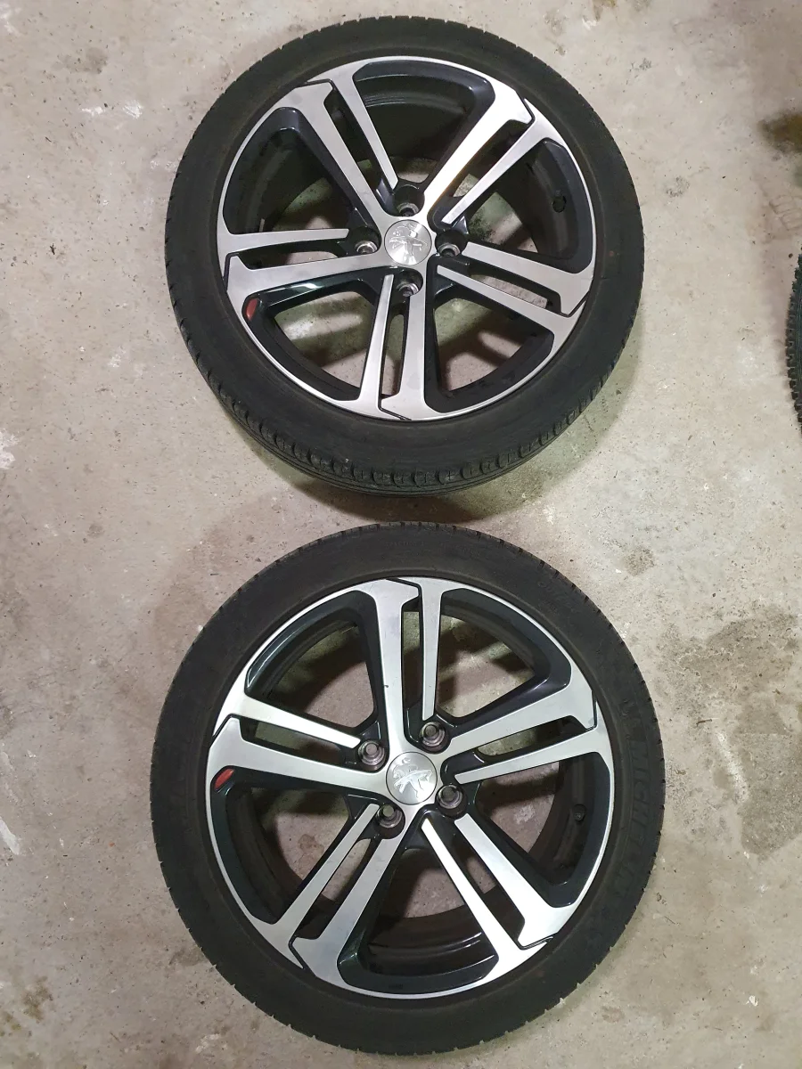 Jantes alu 208 GT Line 205 45 R17