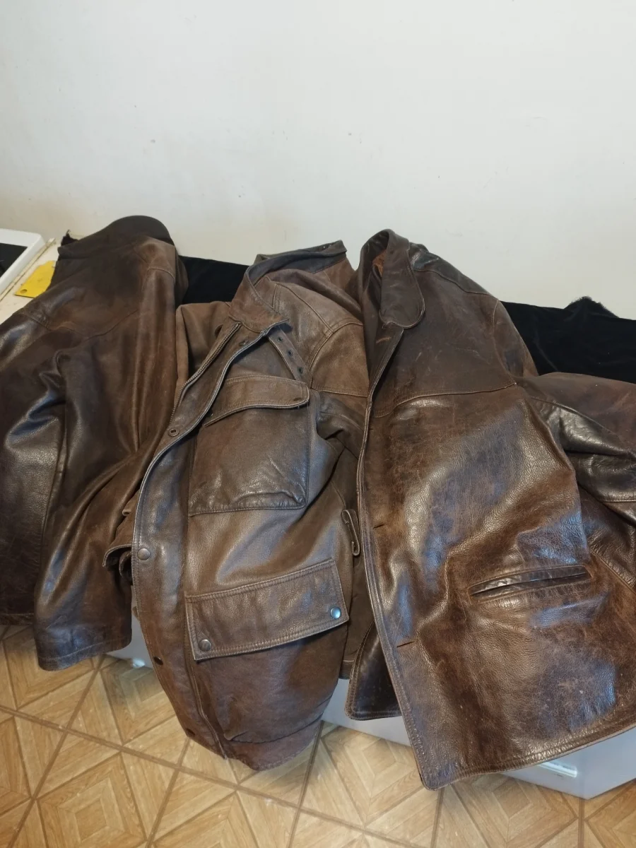 Lot de 3 vestes blousons cuir