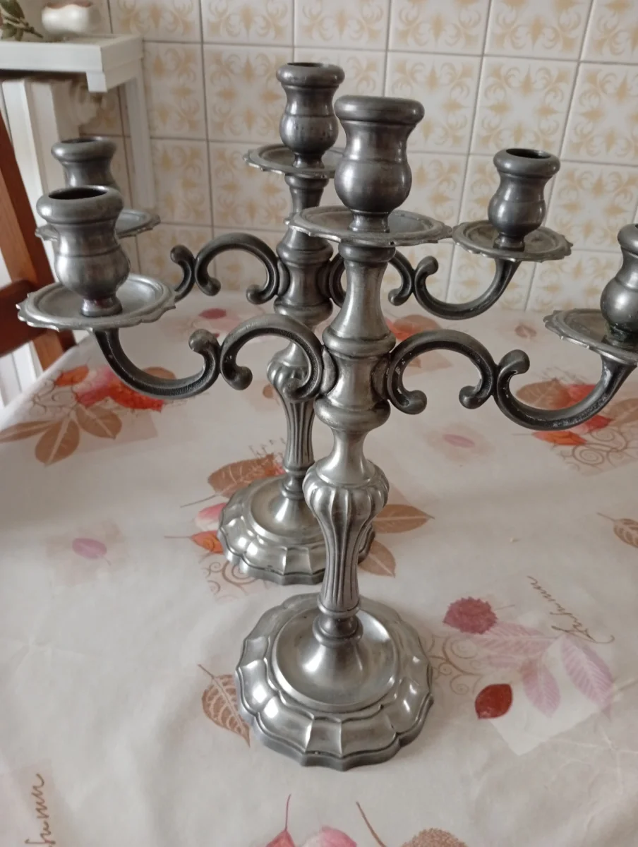 Chandelier en étain