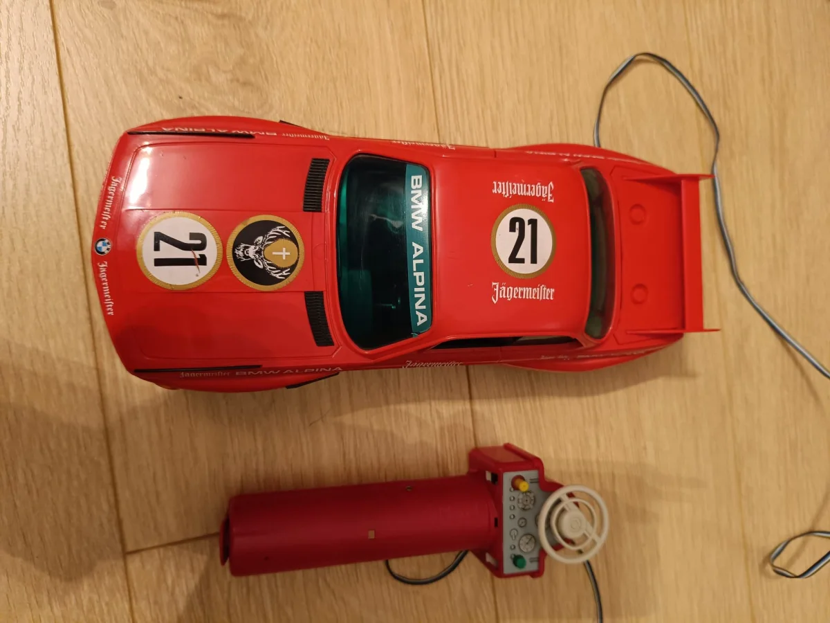 BMW 3.0 filoguidée Schuco