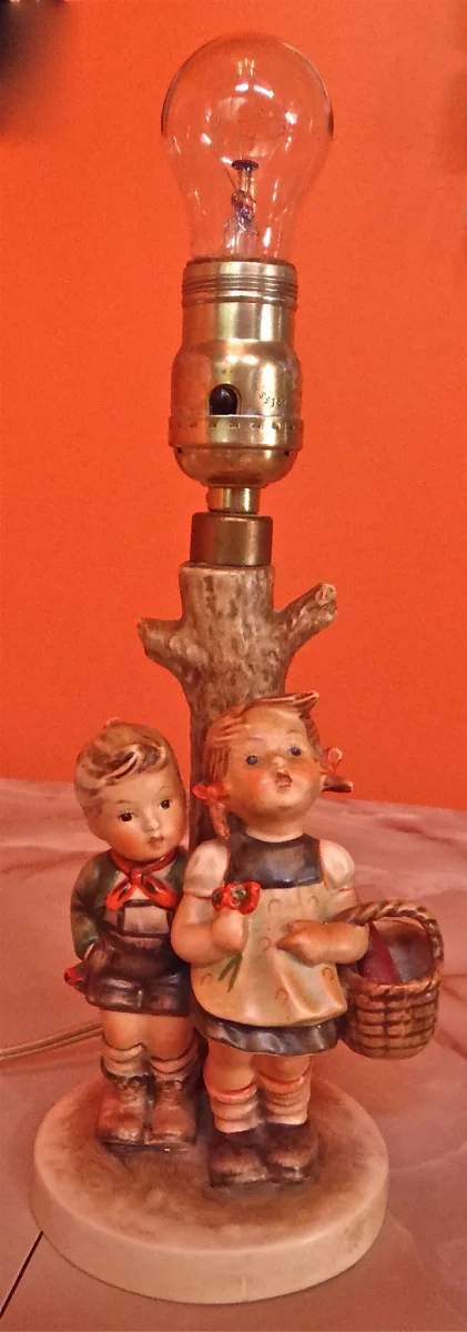 Lampe en porcelaine "Hummel Goebel " vintage et rare