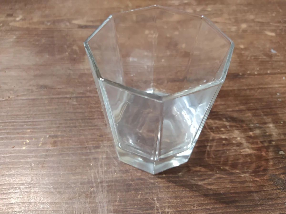 Verres à whisky hexagonaux