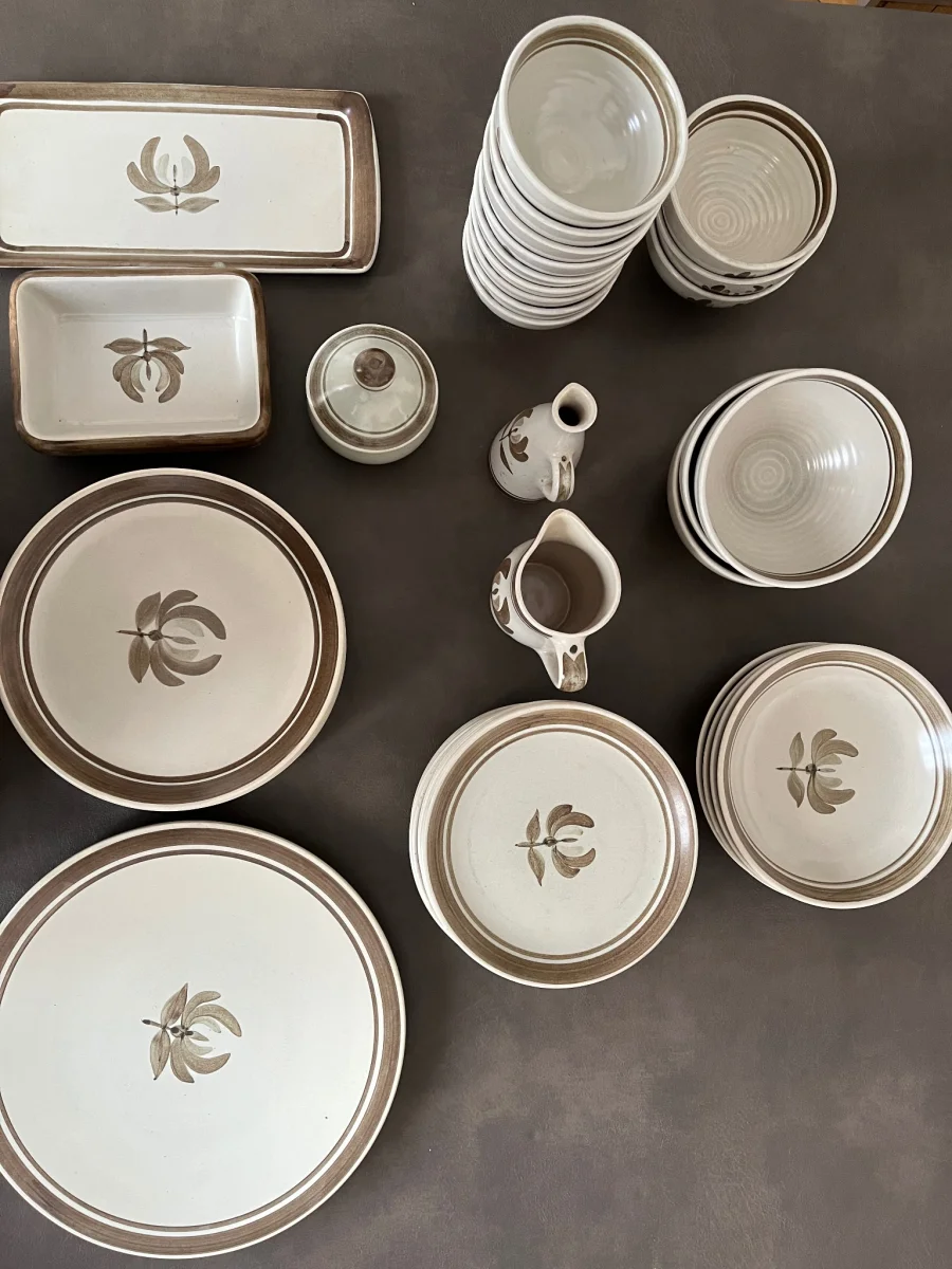 Service à vaisselle vintage Longchamp 43 pièces