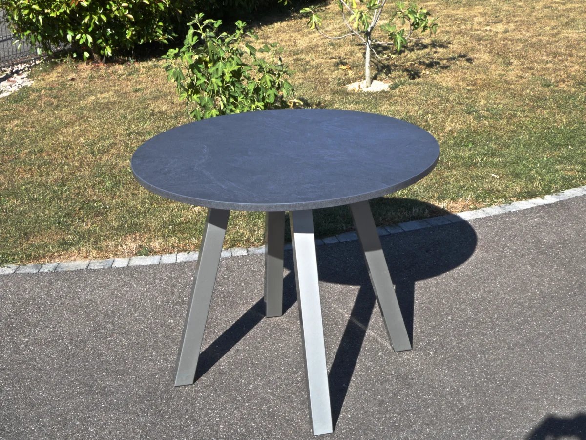 Table ronde diam/110cm