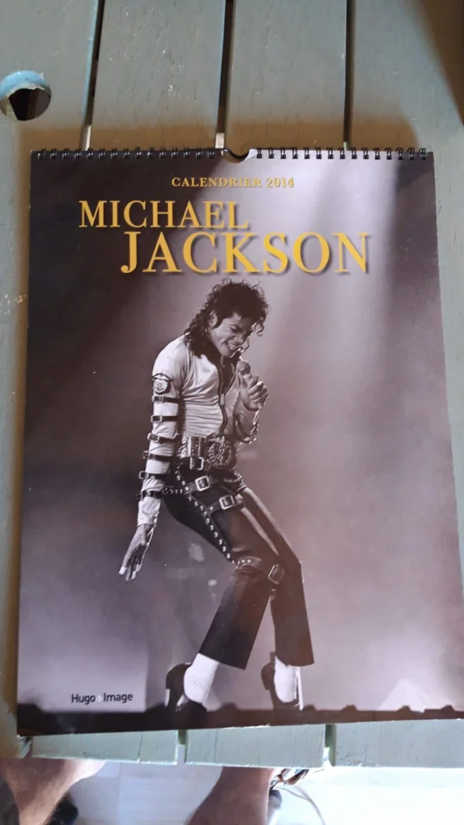 MICHAEL jACKSON; CALENDRIER GRAND FORMAT
