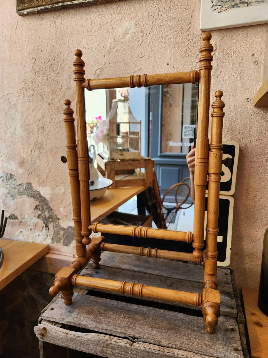 Miroir de coiffeuse