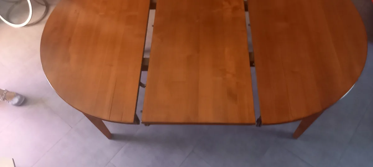 Table ronde merisier massif