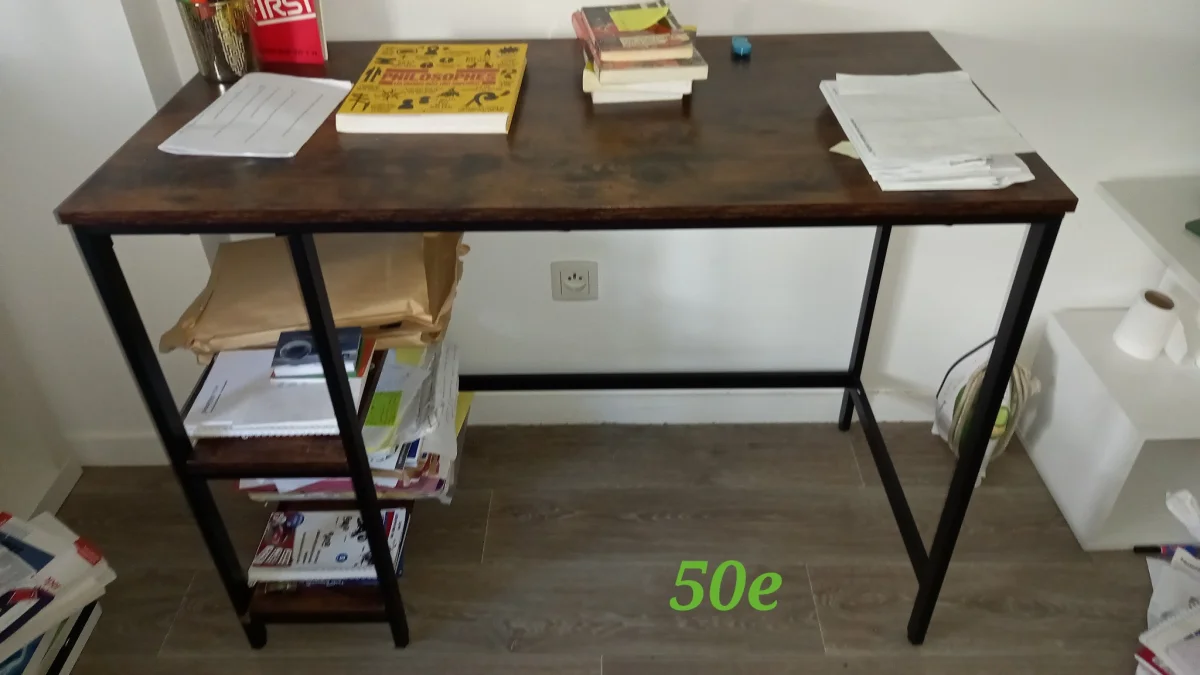 Bureau et/ou chaise de bureau